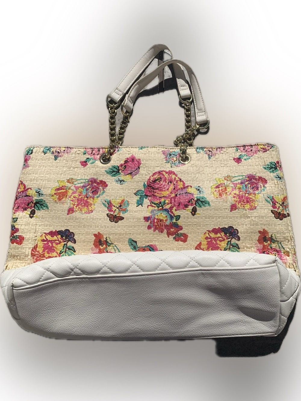 Butterfly floral/white Betsey Johnson lg tote bag with signature quilt design. - Picture 2 of 4